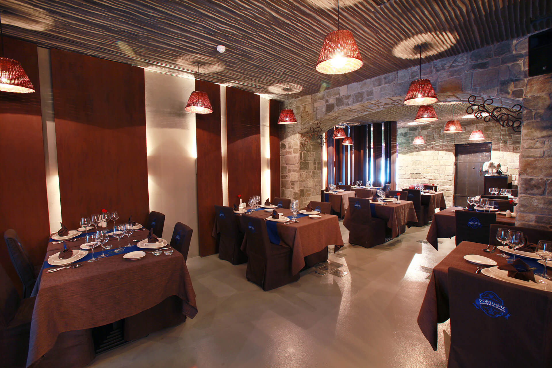 Piri Piri Restaurant | Food & Beverages Interior Fit Out Company | Capstone